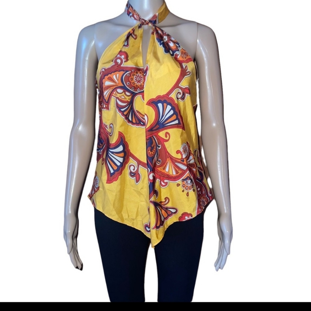 Banana Republic Silk Floral Halter top with keyhole front. Size Large